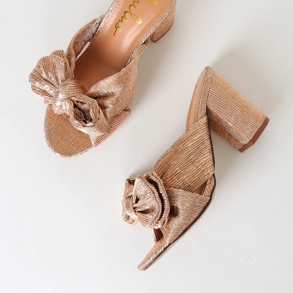 NWT Lulus Rose Gold Dorothea heels size 11